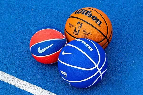 Basketball-Zubehör - Bälle, Körbe, Taschen und mehr